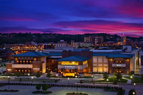 Diamond jo casino dubuque - Located Just Off I-35 at the Iowa/Minnesota Border. Diamond Jo is a high-energy casino and entertainment destination. We offer nearly 800 slots, 27 table games, live entertainment in the Big Wheel Bar, a meeting and event center, four …